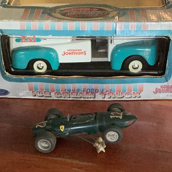 π¨ Deadstock 1948 Ford F1 ICE CREAM TRUCK Howard Johnsonβs NIB - Picture 11 of 16